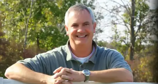 Dr. Miles Hildebrand, DVM, of Hildebrand Performance Equine